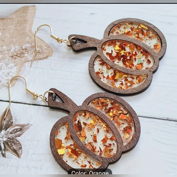 21. Wooden Pumpkin Drop Earrings with Acrylic Glitter Vintage & Minimalist Style - Picture 3 of 4